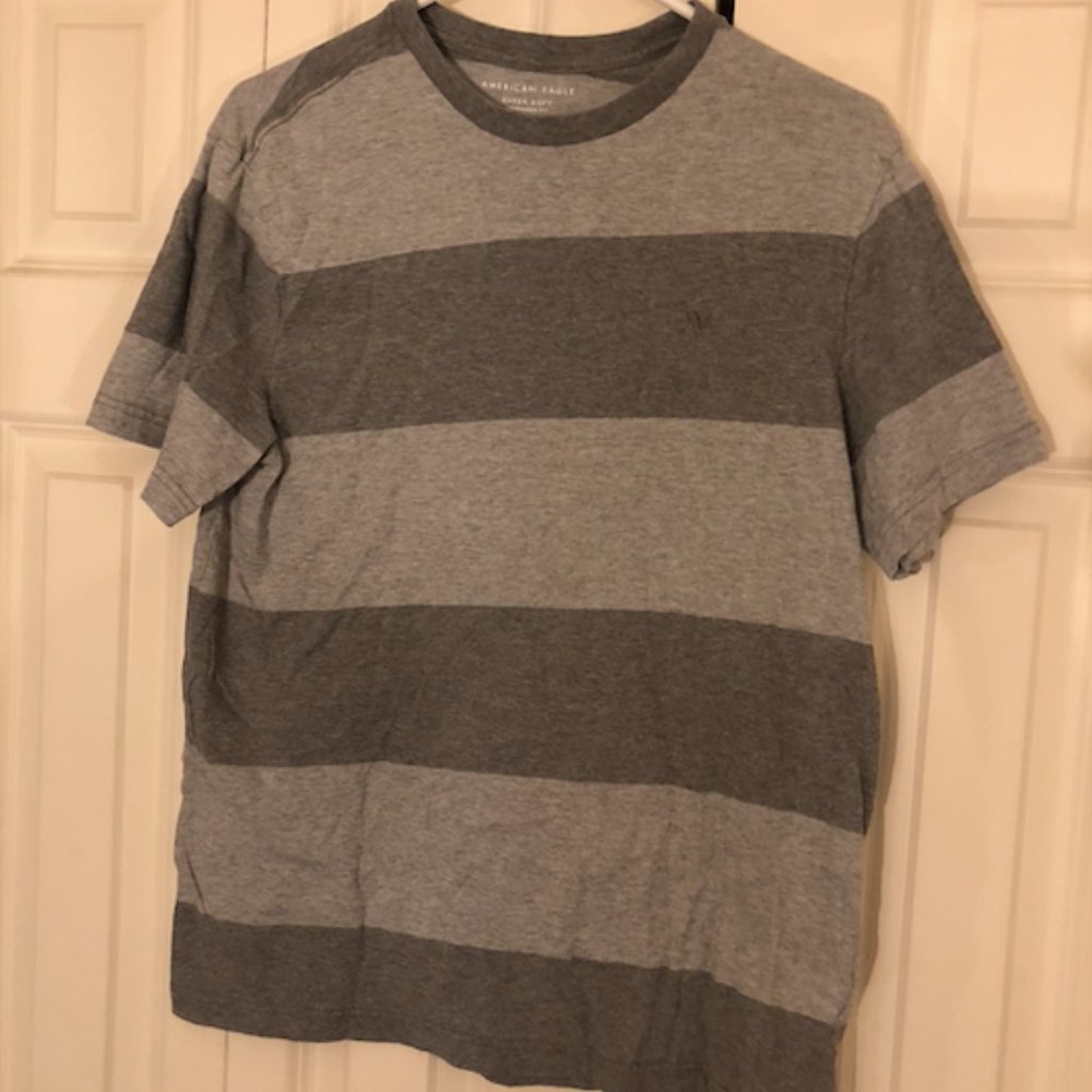 Mens American Eagle Medium Gray striped T-Shirt